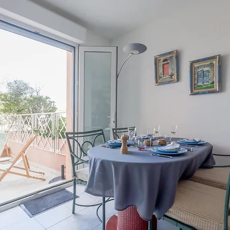 U Momentu - Appt Climatise Avec Terrasse Apartment L'Ile-Rousse (Corsica)