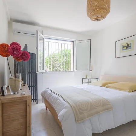 Apartment U Momentu - Appt Climatise Avec Terrasse L'Ile-Rousse (Corsica)